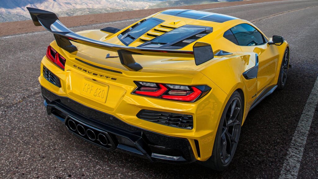 10 Supercars The New Corvette ZR1 Leaves In The Dust