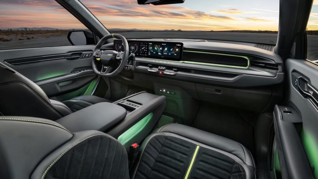 A Spacious, High-Tech Interior For The Future