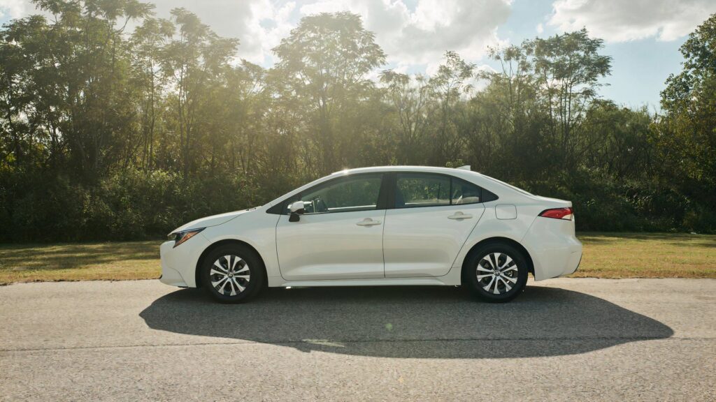 The 3-Year-Old Toyota Hybrid Sedan That You Should Buy Used