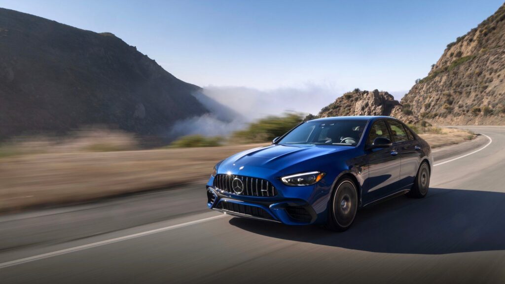 The Mercedes-AMG C 63 Will Supposedly Revert Back To V-8 Hybrid Power