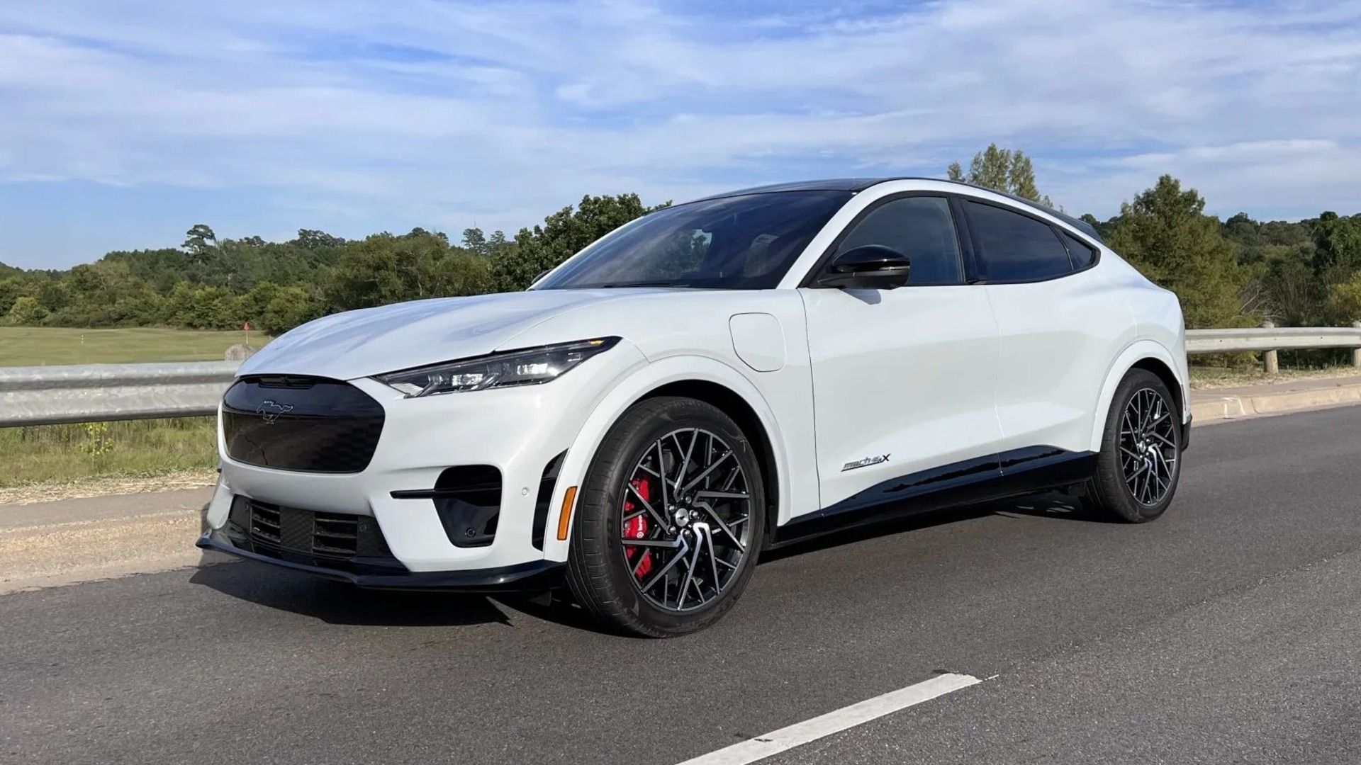 Right here's Why Shopping for A 3-Yr-Previous EV Makes Extra Sense Than Leasing A New One