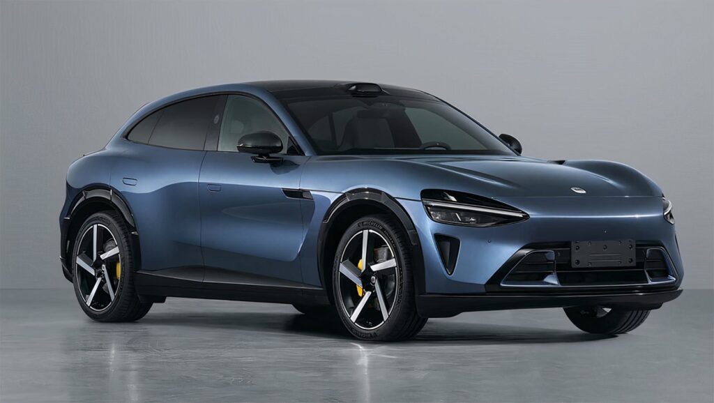 Why Xiaomi Is Recruiting BMW Executives