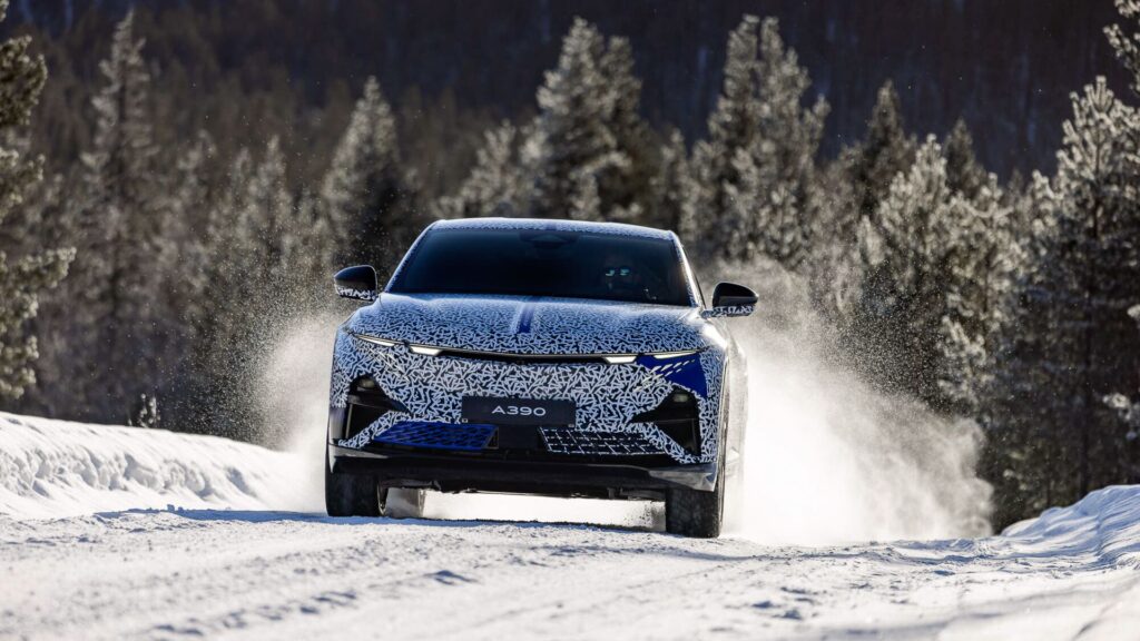 Porsche Macan-Rivaling Alpine A390 Completes Cold Weather Testing