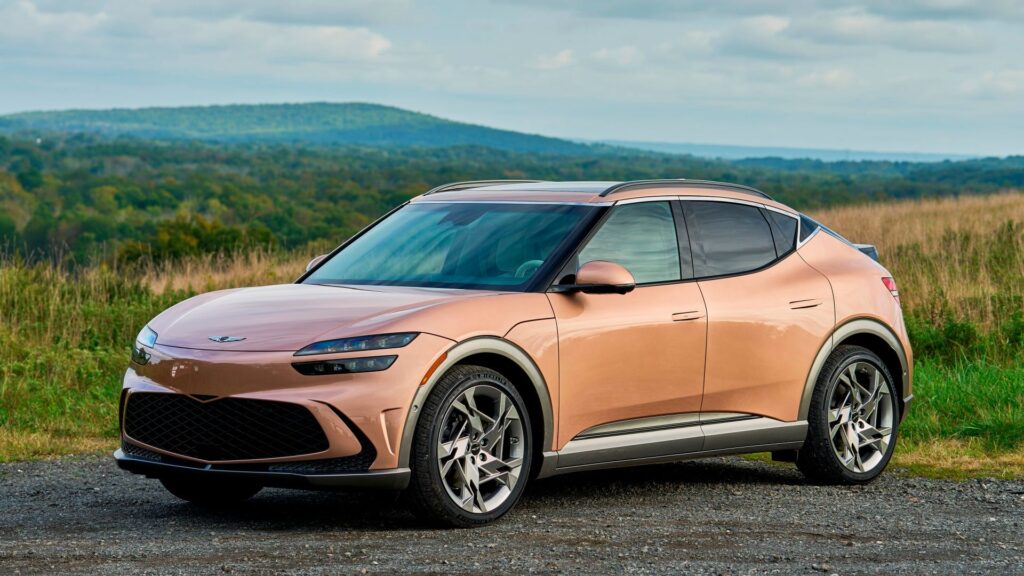 10 Used Electric Cars Under $30,000 That Still Feel Like New