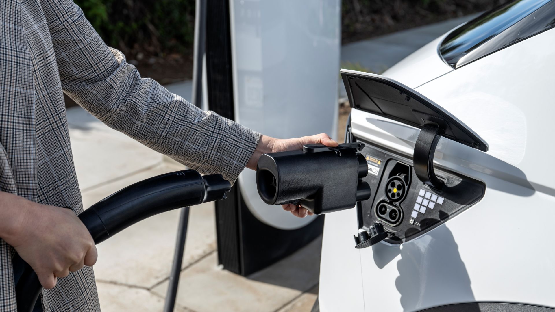One other Main Automaker Beneficial properties Entry To Tesla Superchargers
