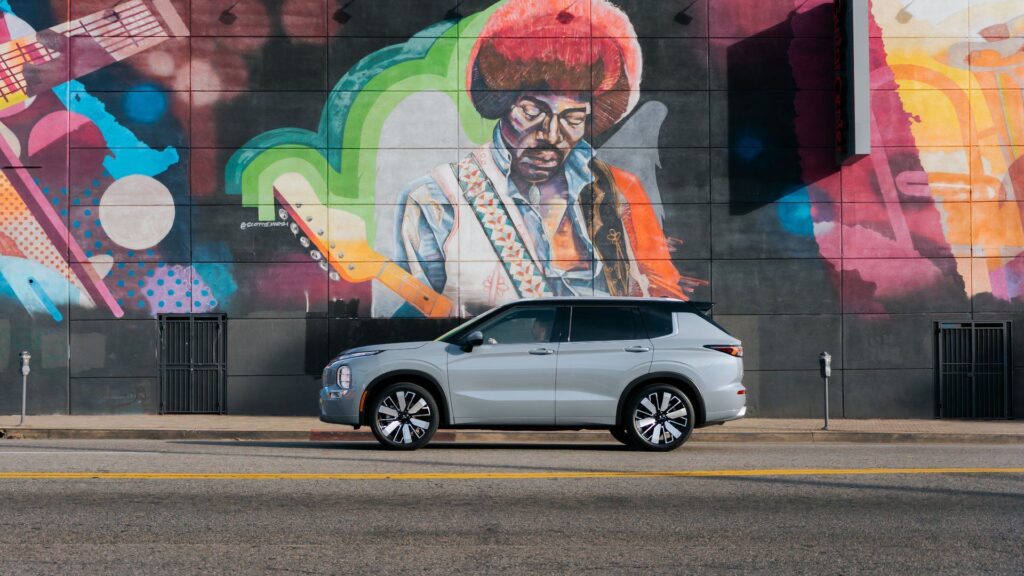 The Three-Row Japanese Plug-In Hybrid SUV With The Highest Gasoline Price Financial savings