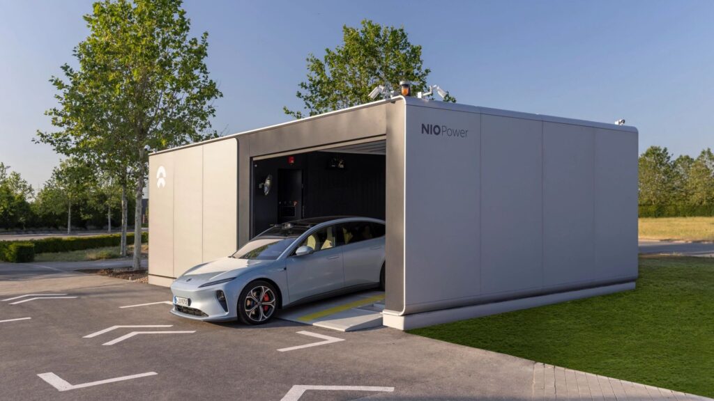 China Proves Electrical Car Battery Swapping Works