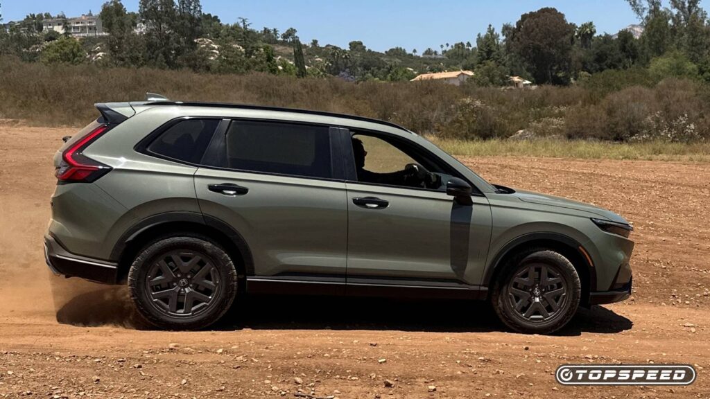 The Japanese Hybrid SUV That Stole The RAV4 Hybrid’s Thunder